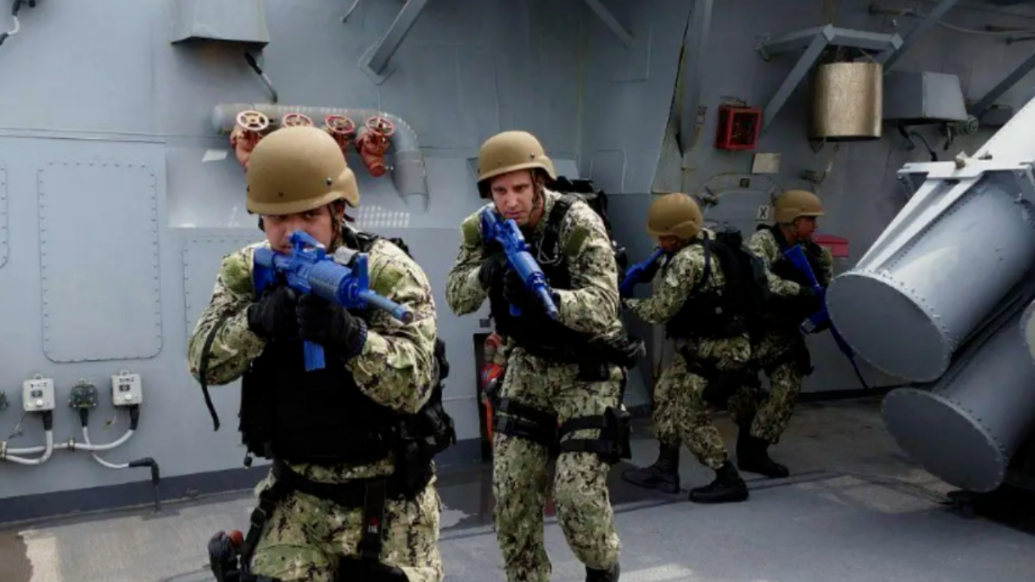 日媒：冲绳市民不满美日“铁拳”军演