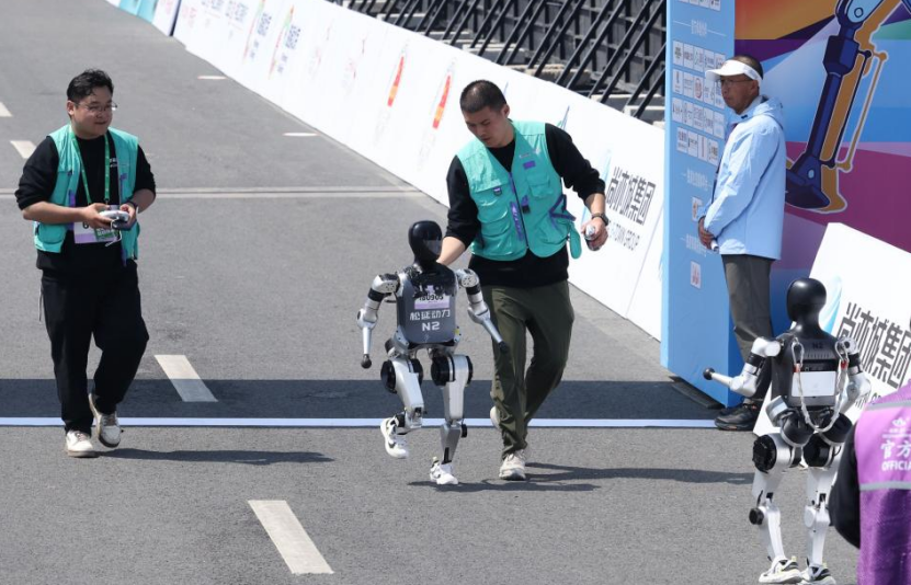 图源：松延动力公众号