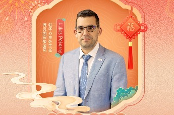 咔嚓！捷克国家旅游局驻华办事处主任卢帅喊你来拍一组与马有关的“中世纪”大片～