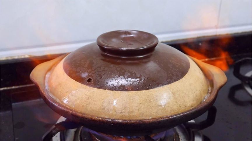 这块肉一头猪只有一斤多，广东人却吃出了花样，口感爽脆做法简单