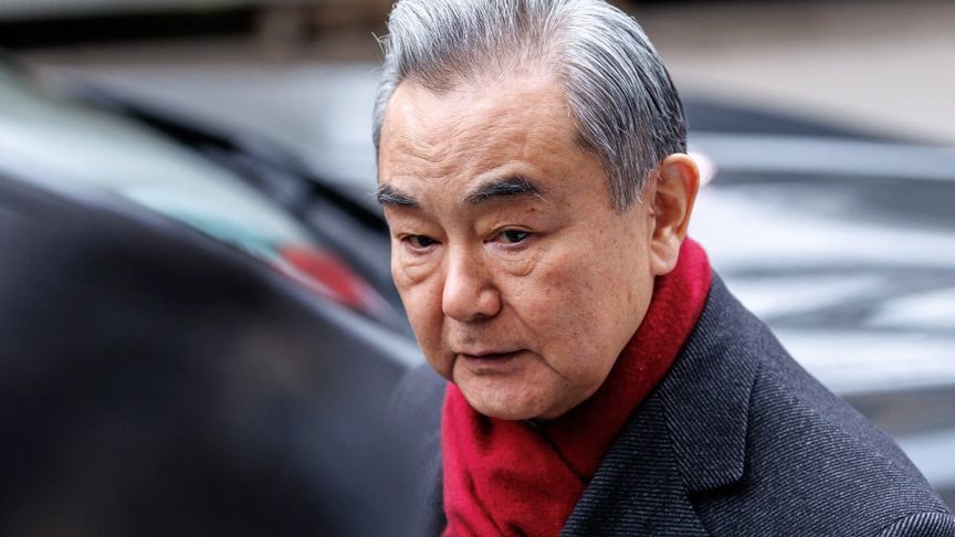 日本被王毅痛斥后反咬一口！东京审判不彻底，二次清算正当时