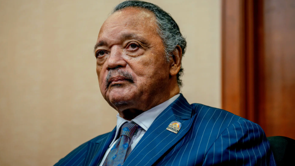 人物｜美国民权领袖杰西·杰克逊去世：两度竞逐总统，为奥巴马时代铺路的先行者