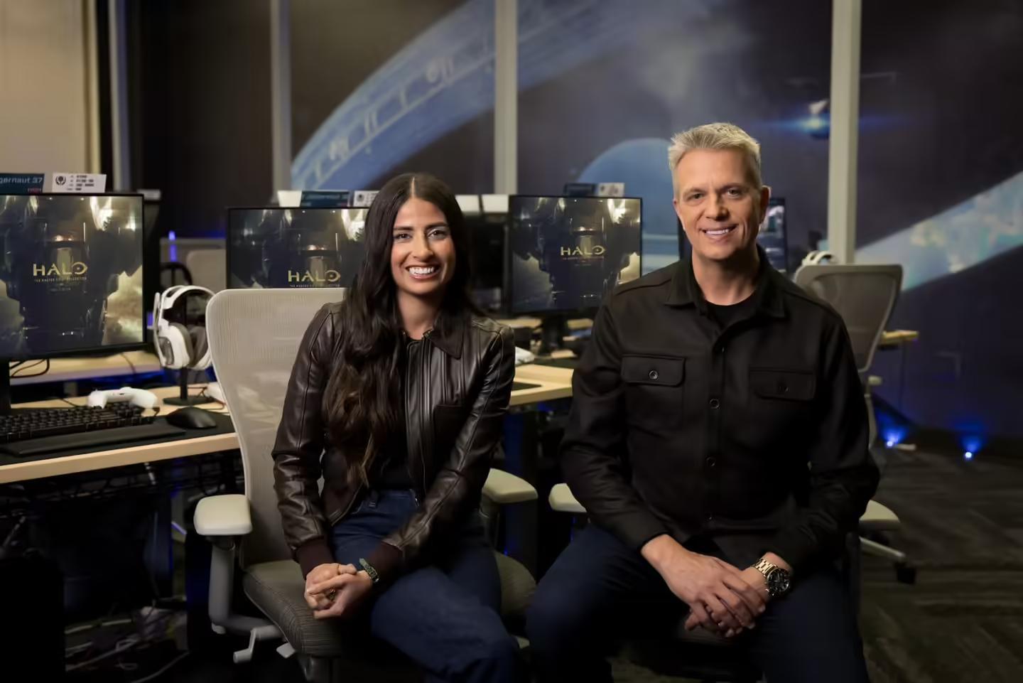 新任 MICROSOFT GAMING 首席执行官 ASHA SHARMA 与新任 XBOX 首席内容官 MATT BOOTY