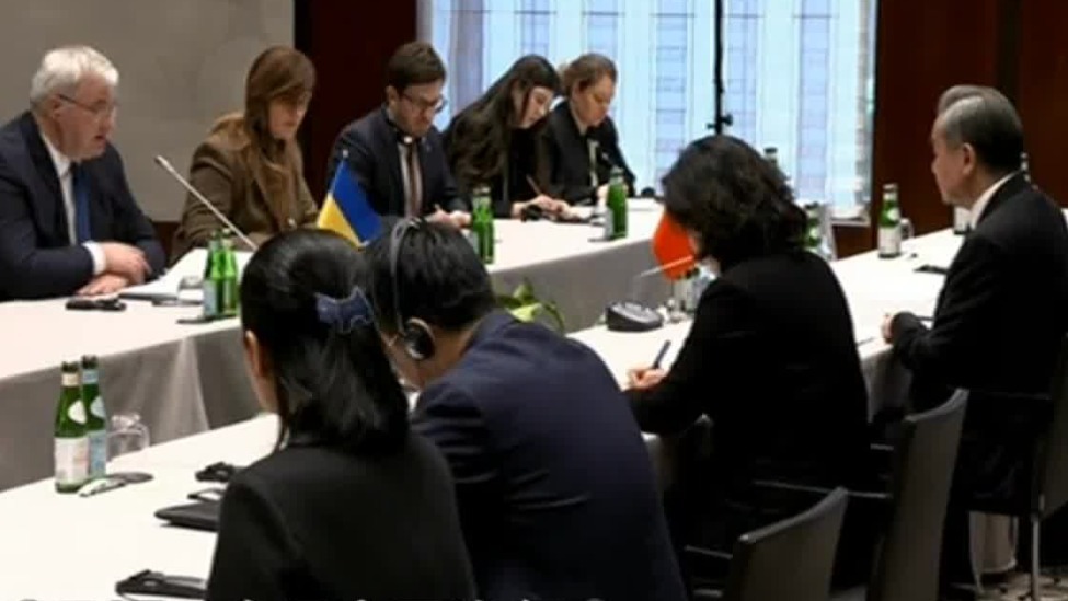 王毅在慕安会首场双边会晤为何选择乌克兰？专家解读
