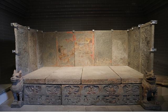 贴金彩绘屏风式石棺床