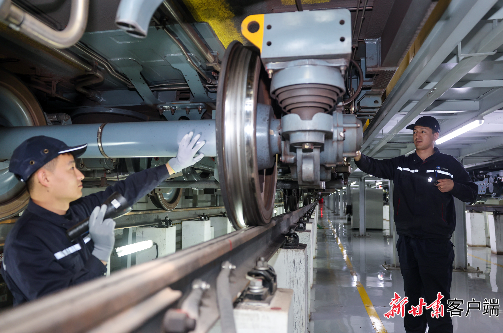 兰州地铁夜班“医生”辛勤指数拉满