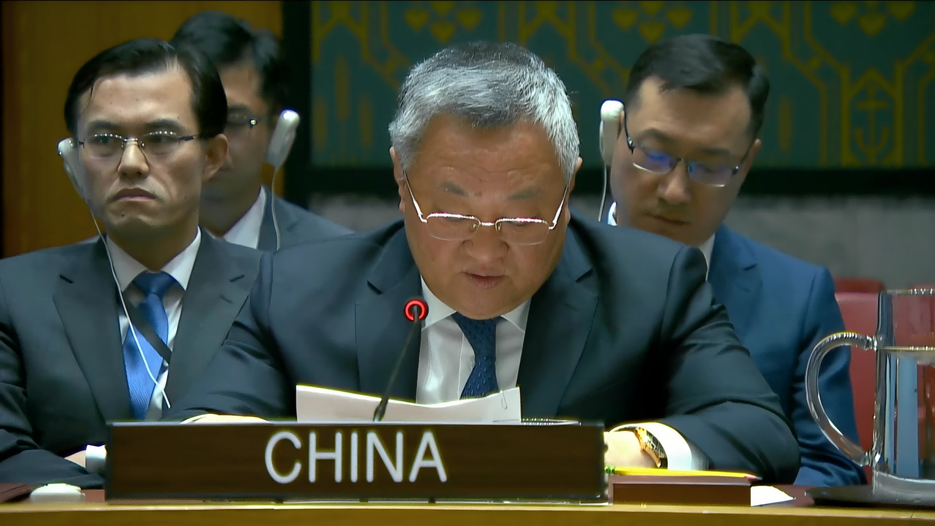 中方重申日本没资格要求“入常”