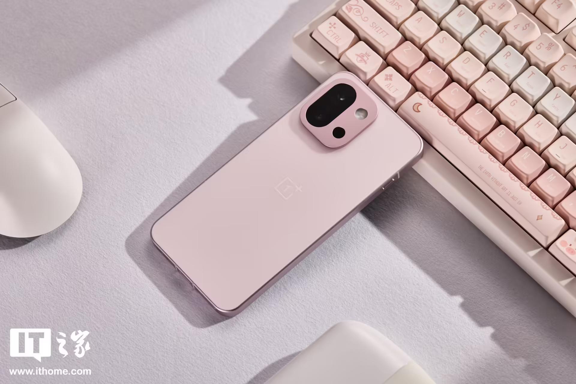 IT之家实拍：一加 13T