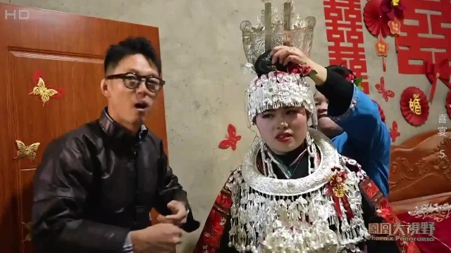 苗族的重量级嫁衣，从头到脚都是银饰