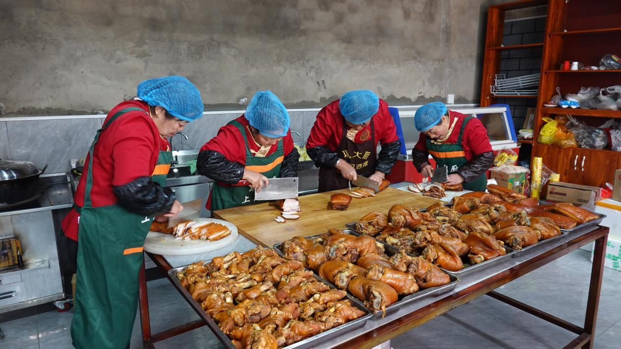 新春走基层丨乡村巩大厨的烟火人生