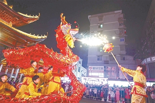 南昌：历史文化街区年味十足（图）