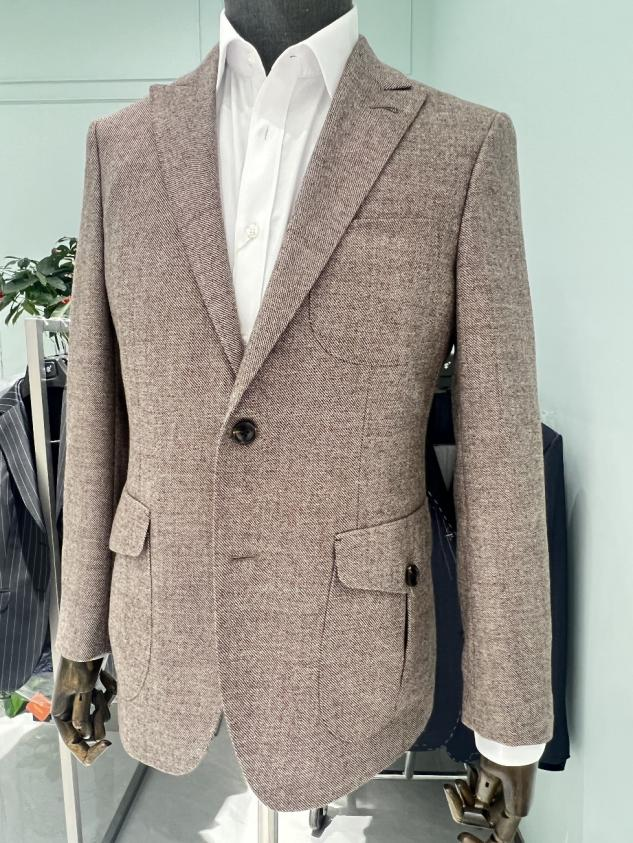 2026高定新款；暖棕粗花呢单扣西装