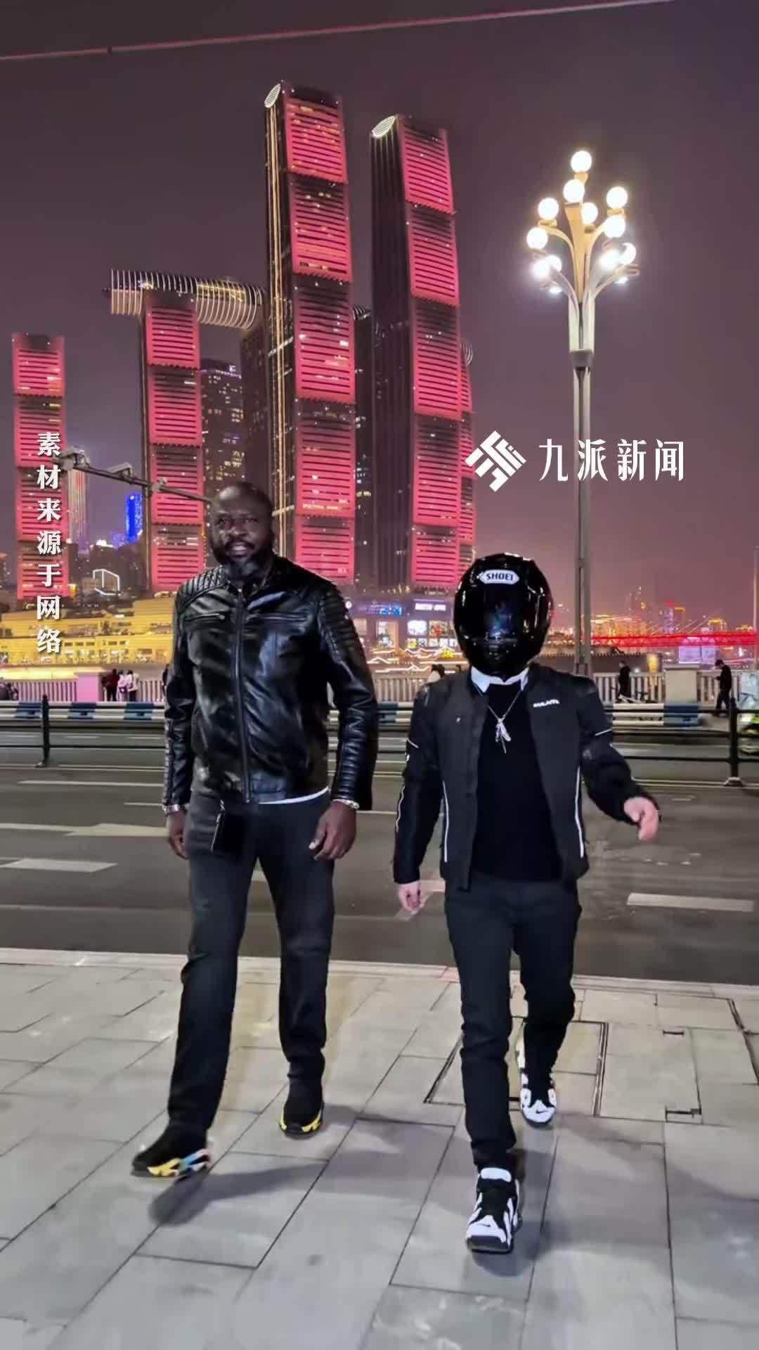 重庆机车约拍已形成产业链，有外国游客专门来体验