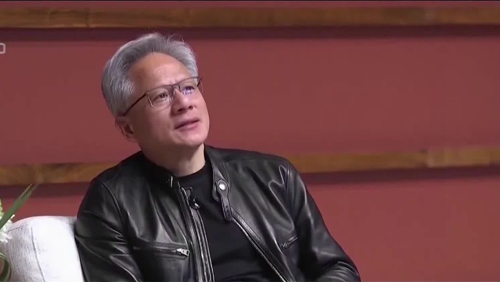 黄仁勋因无法预见的情况缺席