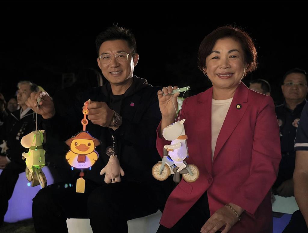 台中市长提名之争后,杨琼璎、江启臣首度同框合影