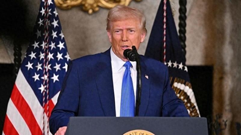 特朗普赞叹中国仪仗队：我从未见过这么多士兵身高完全一致