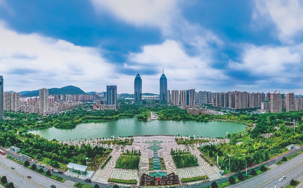 这就是枣庄丨服务企业“马力全开”，枣庄擂鼓冲刺“十五五”开局