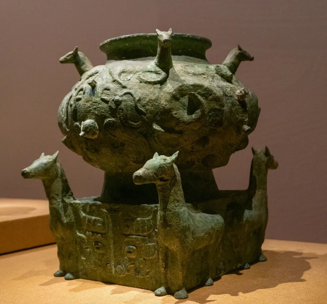 益阳桃江出土马簋