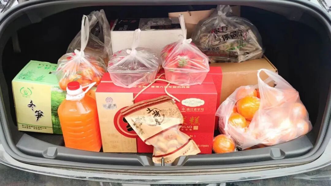 浙江宣传：后备箱里的牵挂