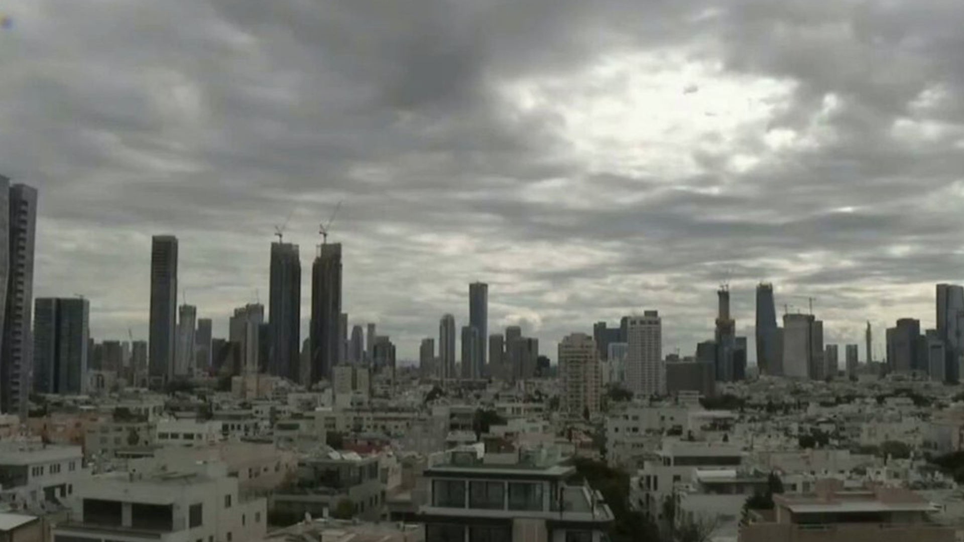 以色列多地拉响防空警报，伊朗：发动大规模导弹和无人机袭击