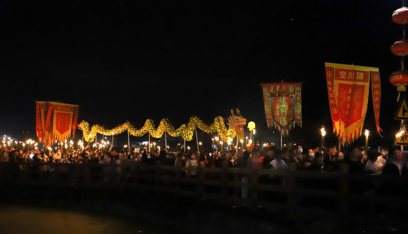 图：2026年东源县“龙马精神 舞动新春”追龙民俗活动