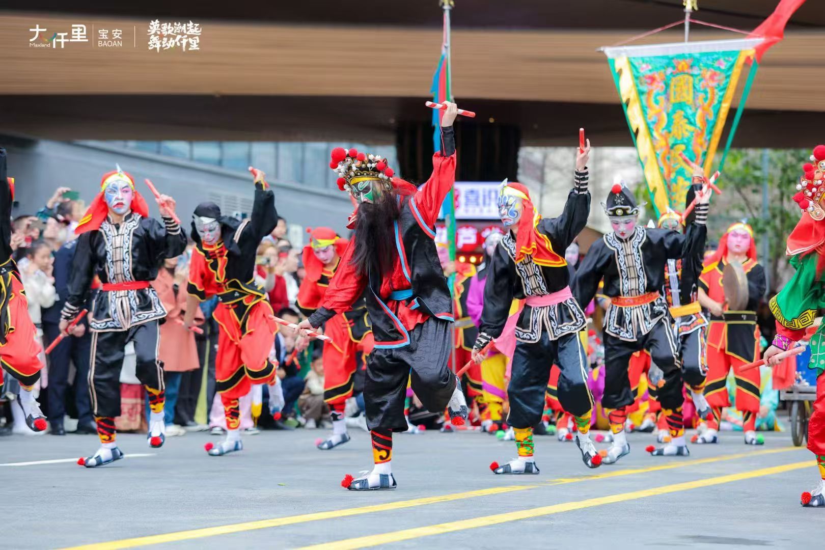 仟里闹元宵 英歌正当红！英歌女孩深圳首秀落地宝安大仟里