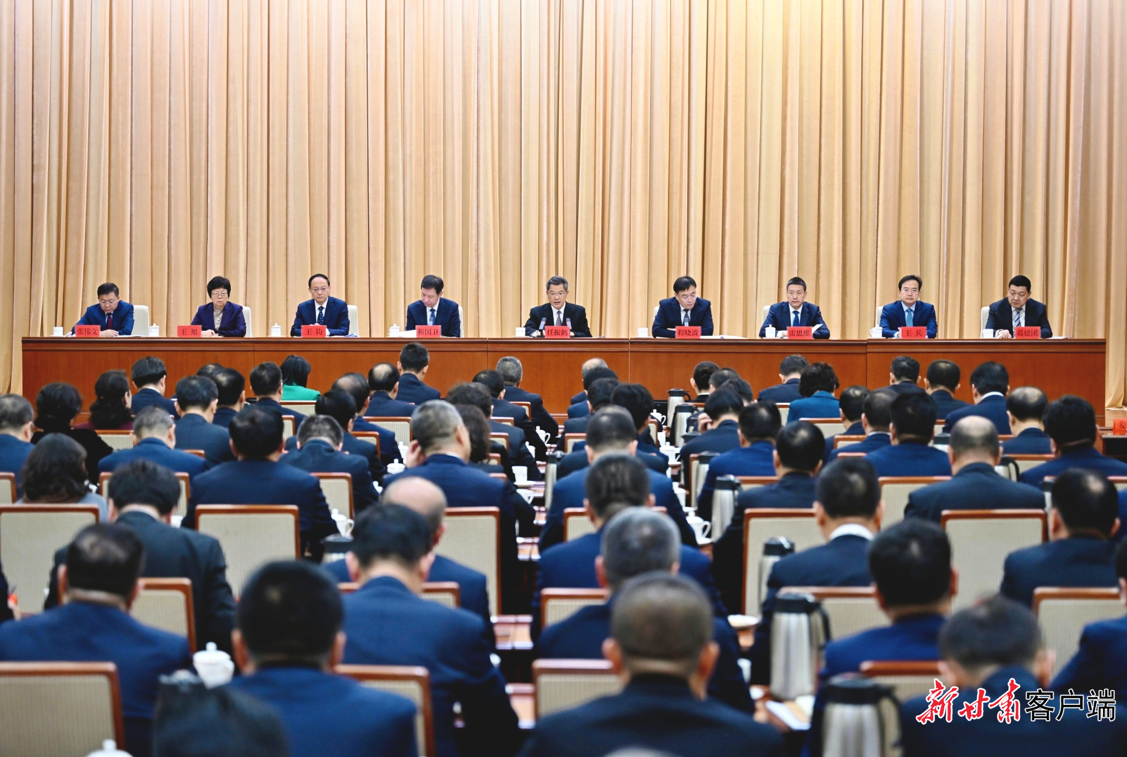 2月24日,十四届省政府第四次廉政工作会议在兰州召开,省委副书记、省长任振鹤出席并讲话。新甘肃·甘肃日报记者 盛学卿