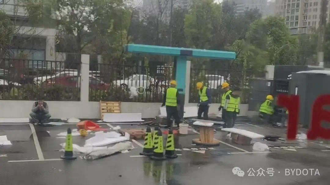 比亚迪第二代兆瓦闪充设施大规模部署:2100KW功率,5分钟补能500公里