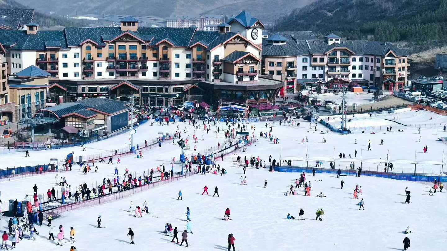 太舞滑雪场里“热雪”沸腾