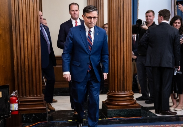 美众议长发警告:这要输了,特朗普任期也就完了