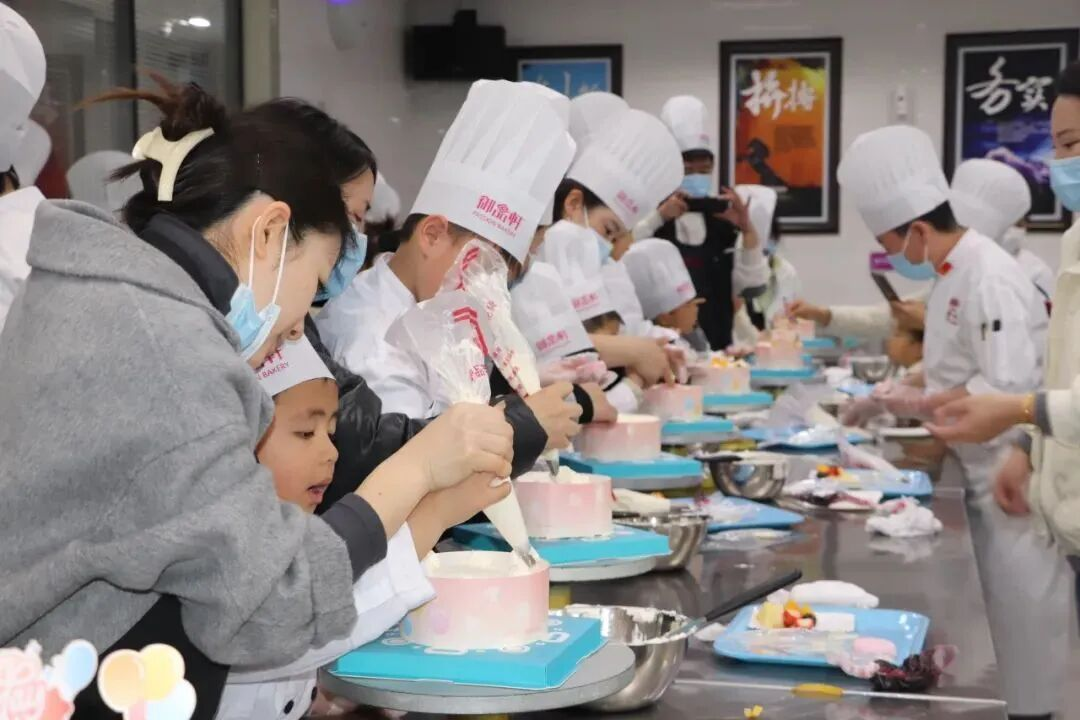 西安经开区“魔法城堡”邀您共赴甜蜜盛宴！