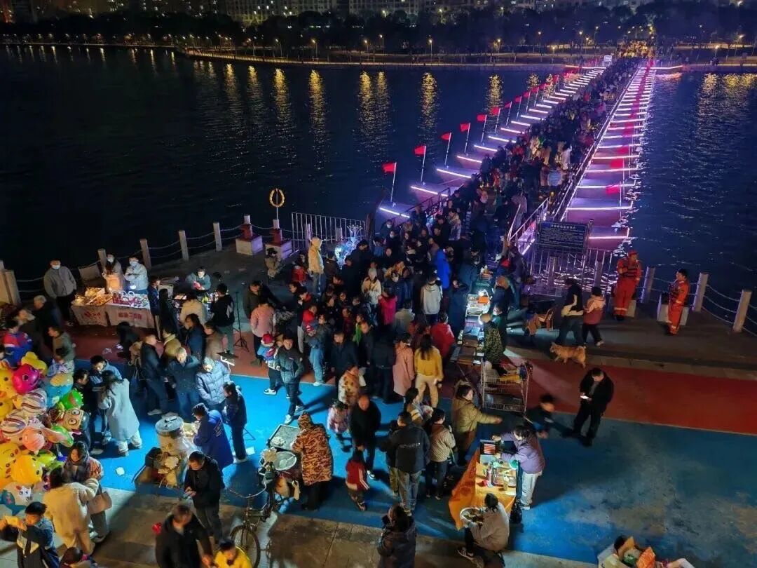 上高大观老街非遗市集