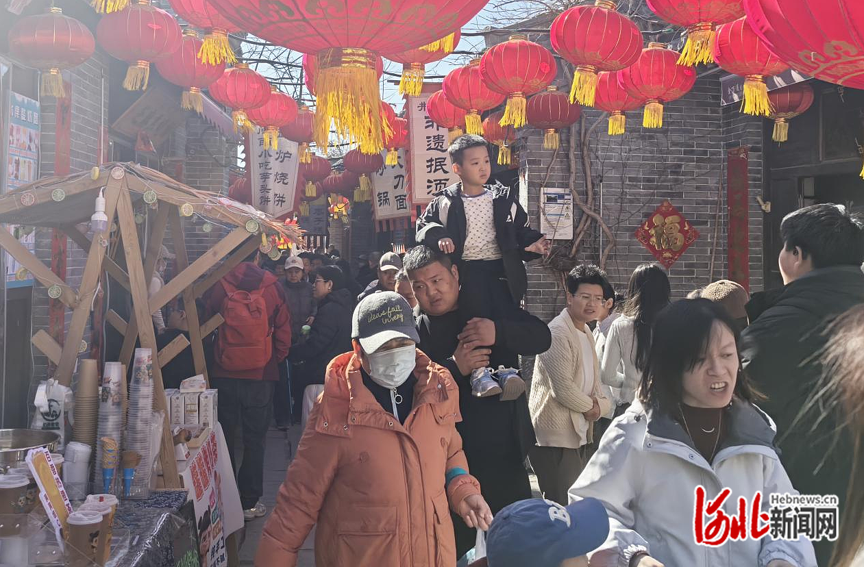 第十一届京畿燕赵民俗大庙会现场。赵家琪摄