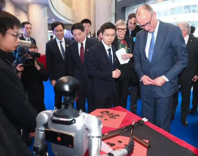 （图源：新华社）