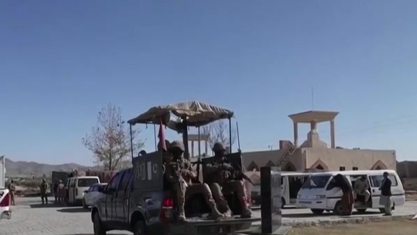 巴基斯坦阿富汗在边境激烈交火