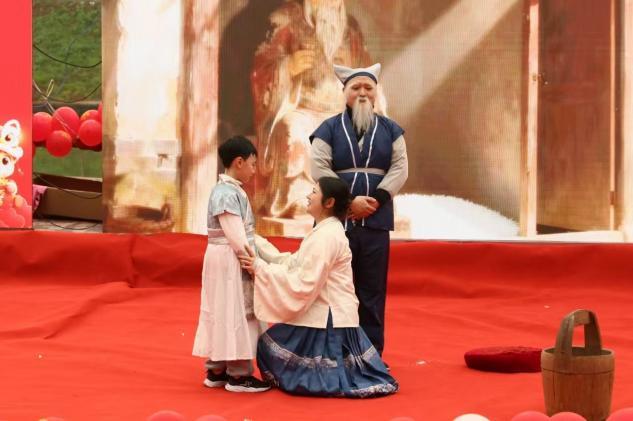 《安安送米》二十四孝故事情景剧
