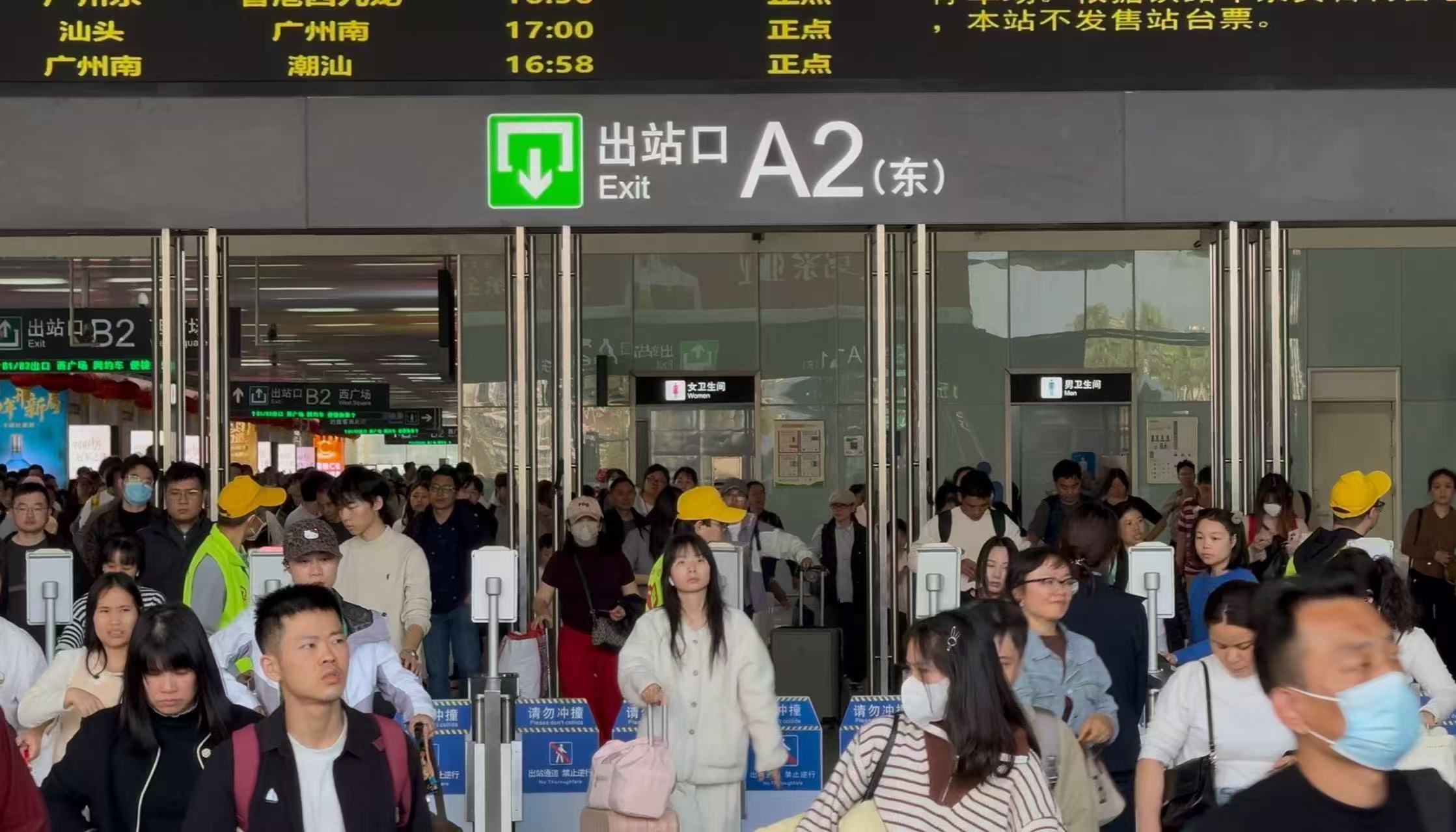 马年春来早,深圳铁路全力保障广大旅客返深返岗