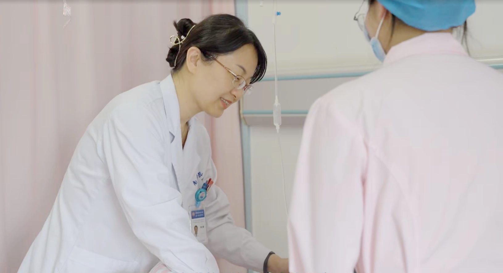 郑江丽主任查房