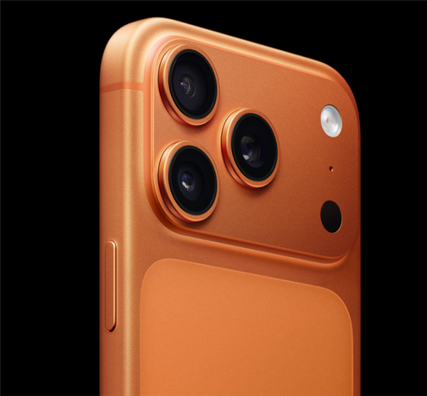 均价破万也挡不住!iPhone 17 Pro Max国内卖爆 150天激活销量超1000万台