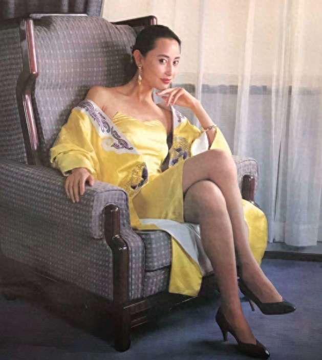 小时候家中的大尺度“挂历女郎”,为什么不见了?