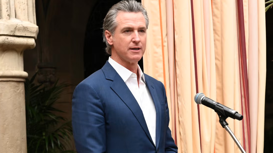 硬刚特朗普积累资本，剑指2028年美国大选？揭秘加州州长纽森的政治路