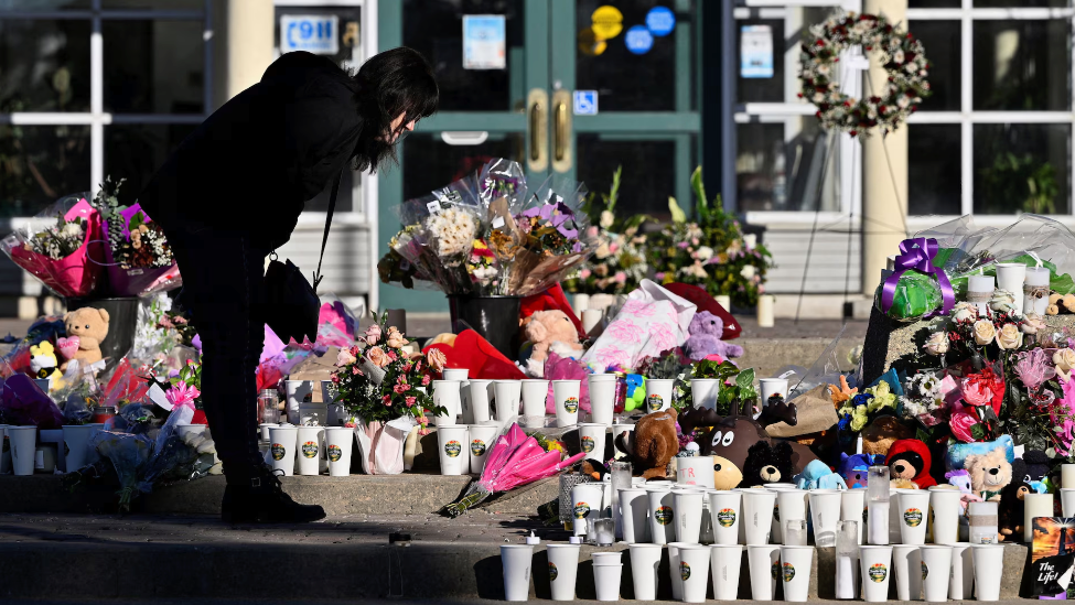 加拿大人悼念枪击案受害者
