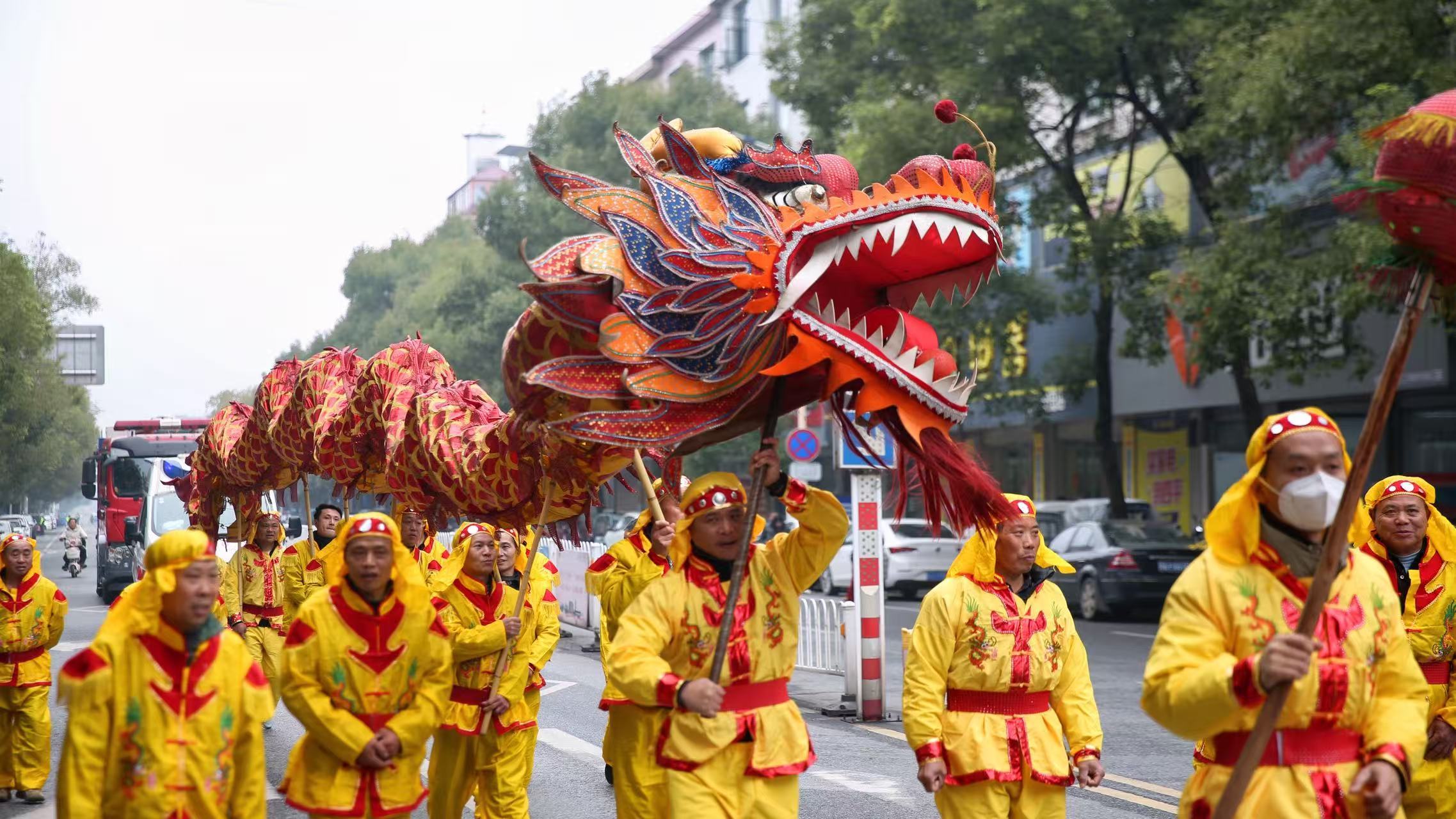 非遗民俗迎元宵!萍乡芦溪县举行第十二届灯彩艺术展演活动