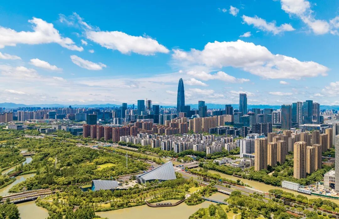 5.21 鲁巍 东部新城（3）(1).jpg