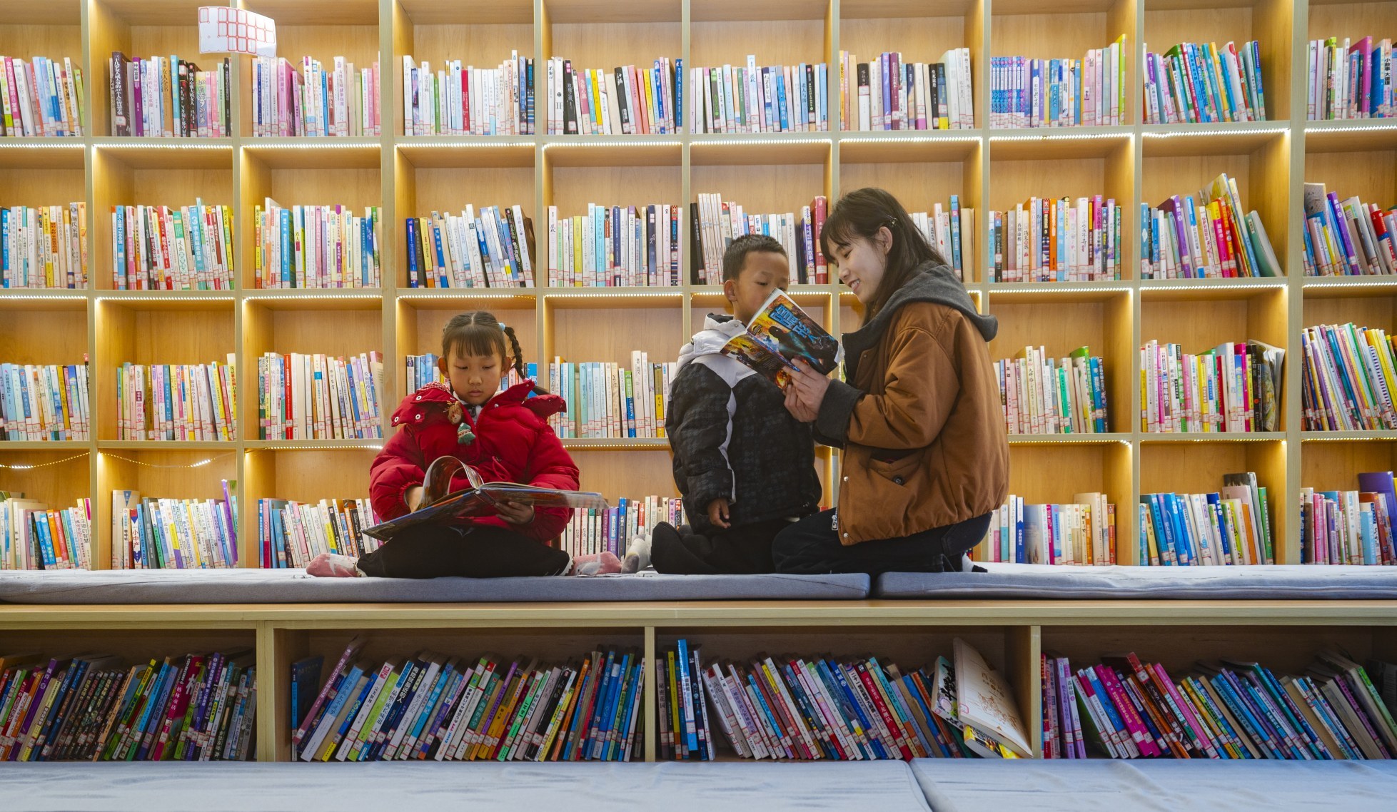 从城市书房到景区书吧，新余人的春节有书香相伴