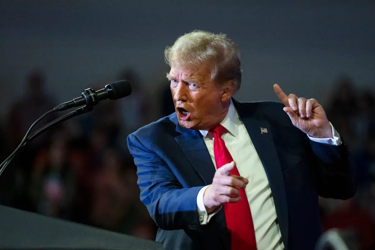 关税政策被推翻，特朗普气急再发帖，声称获得更多权力