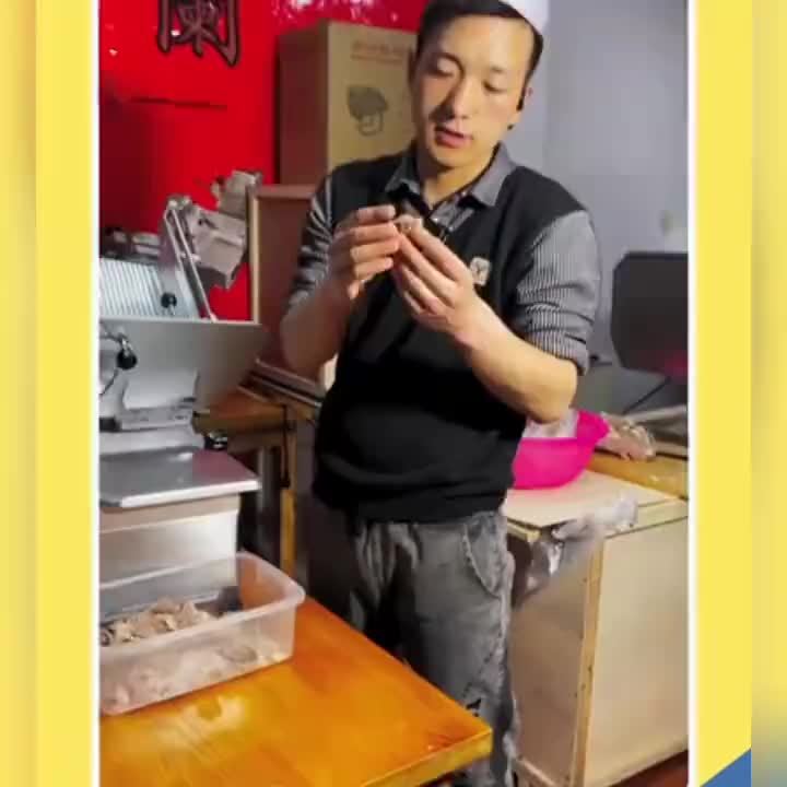 男子展示切肉机！网友：别切了，再切就吃不完了