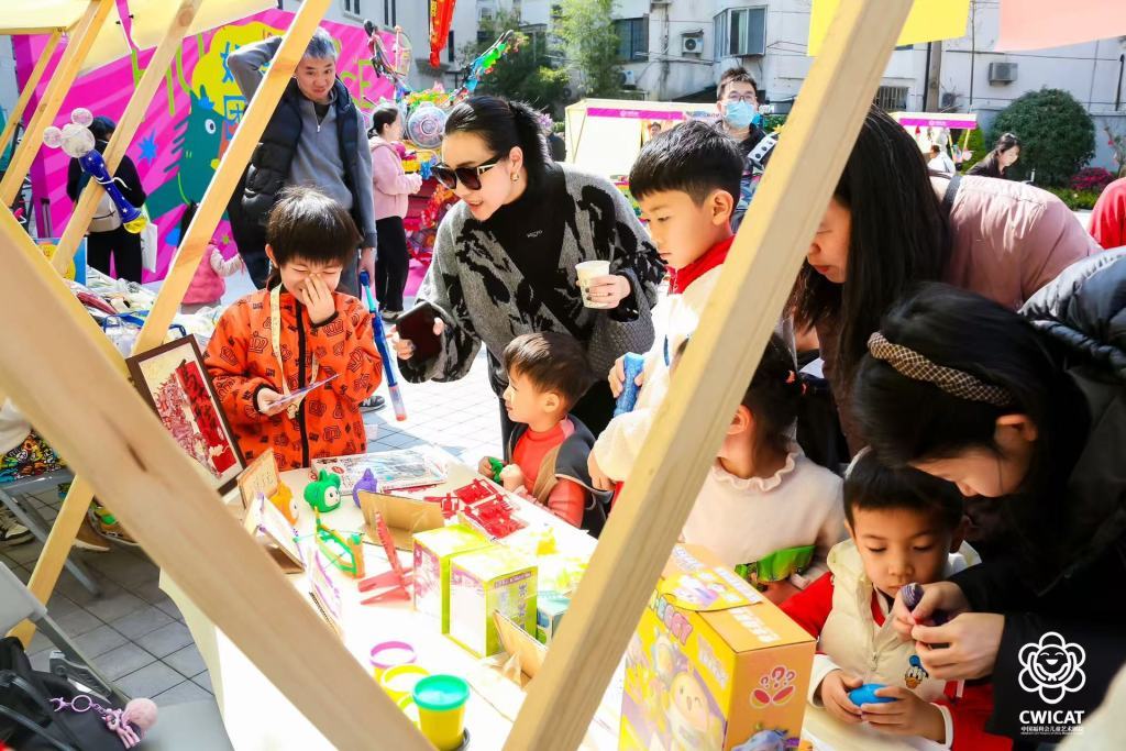 “小小摊主”创意市集