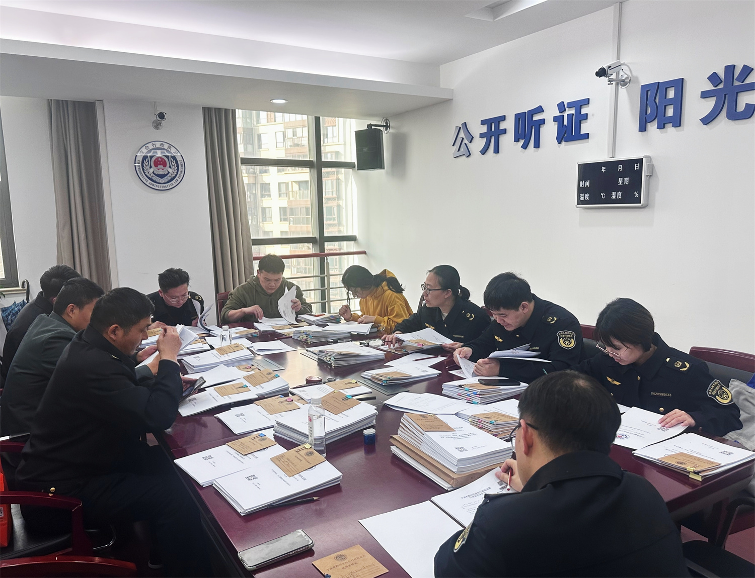 “鄞聚合律，法治共行”——鄞州区推进公职律师行政执法服务，  打造基层法治建设新引擎