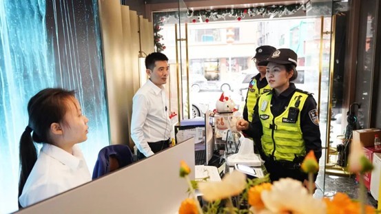 便民微信 服务暖心丨刘慧倩：微服务系民心，守好辖区平安年